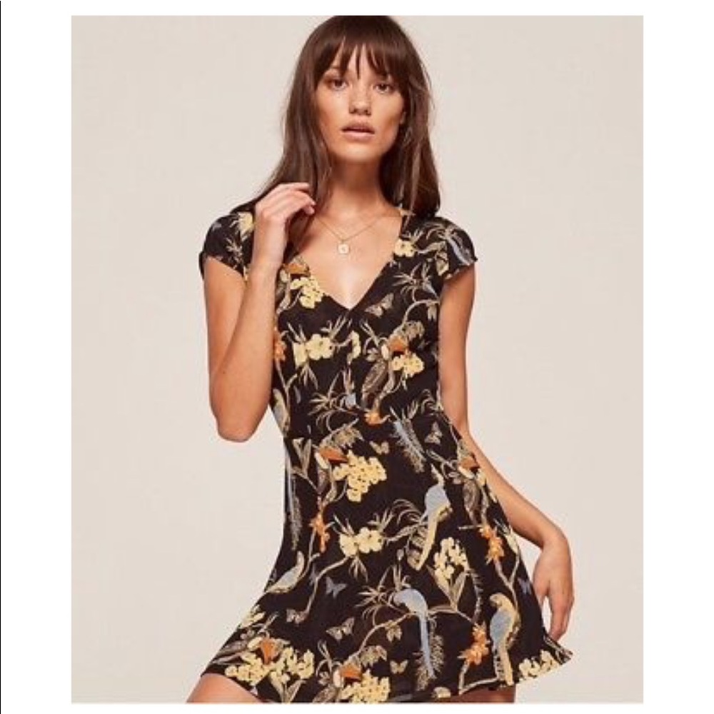 Reformation Açai dress v neck black parrot print 0